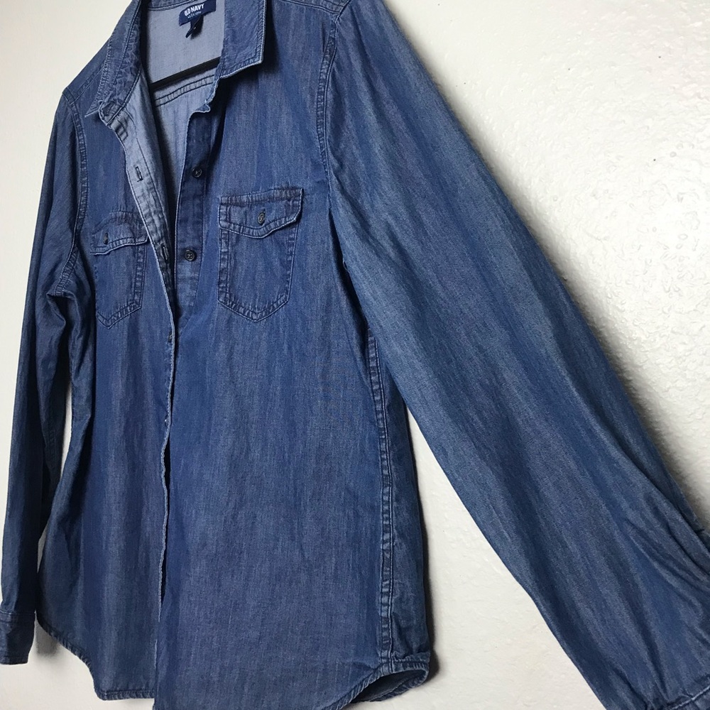 Old Navy Dark Wash Chambray Button Up Shirt - Picture 3 of 8